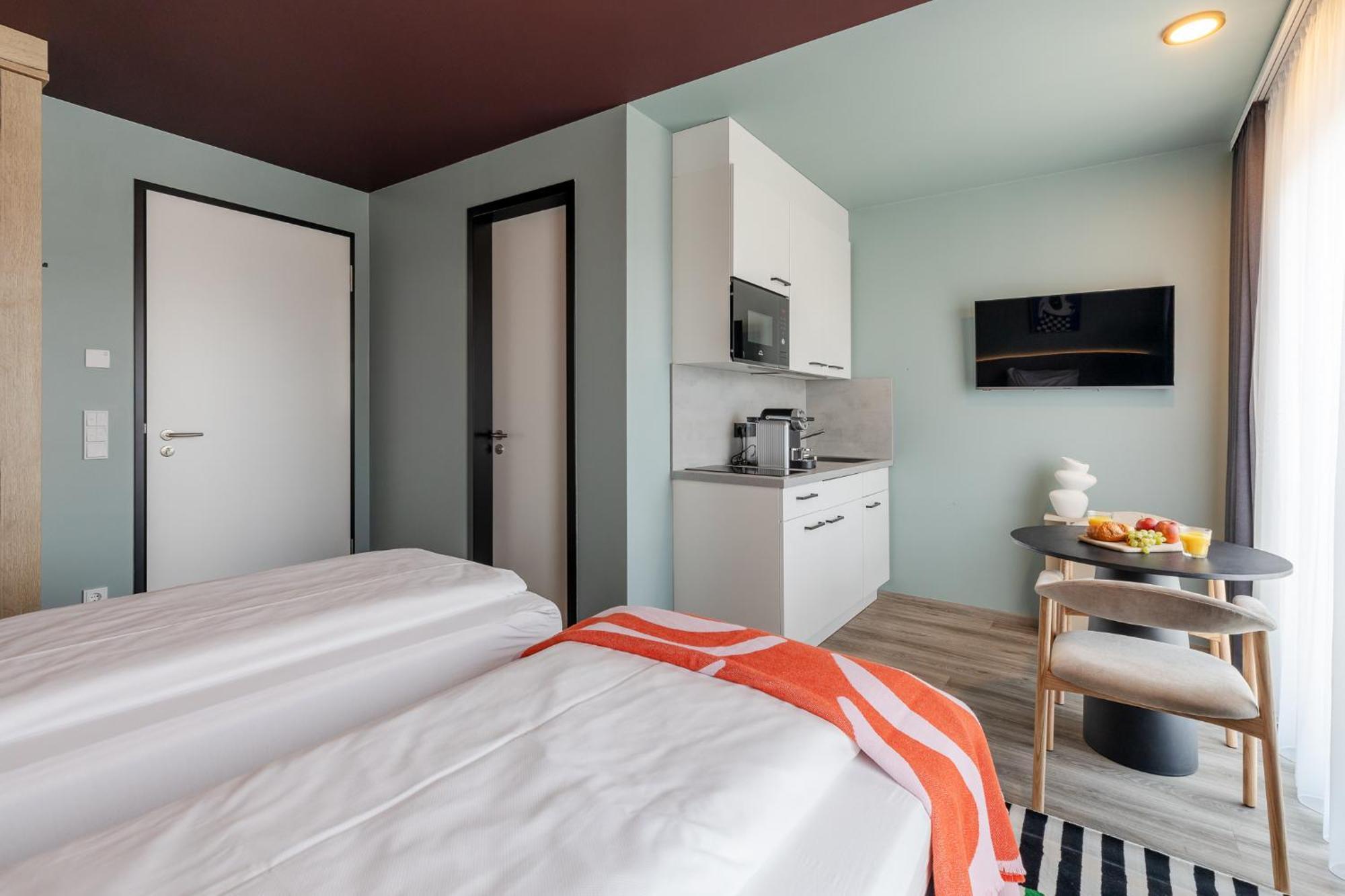 Aparthotel Smartliving 4*